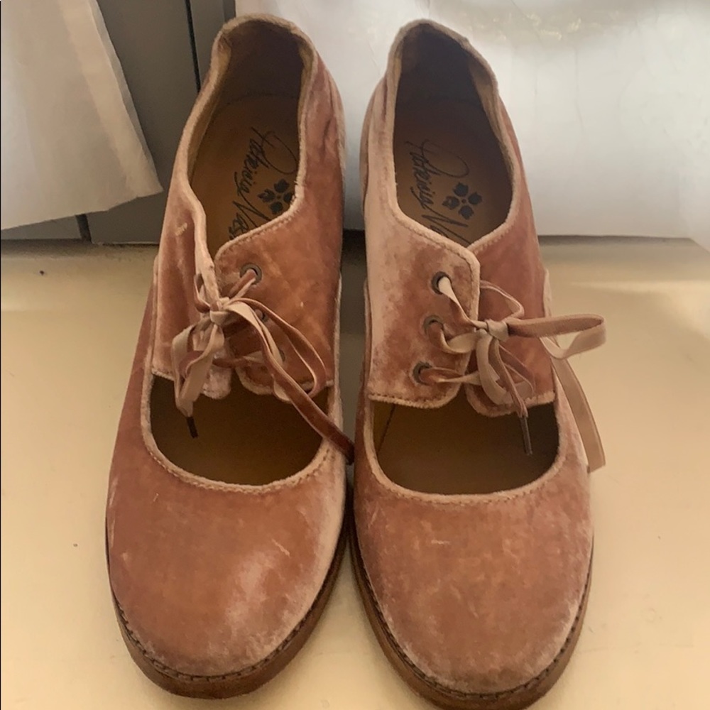 Barely Worn Rose Pink Patricia Nash Mary Janes